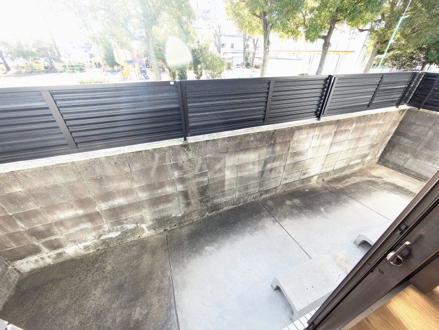 15/22 バルコニー