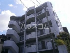 18/26 エントランス