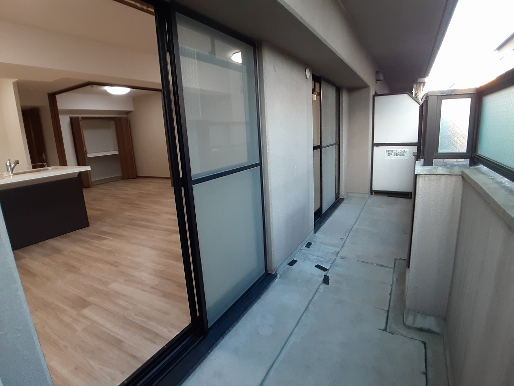 18/30 バルコニー