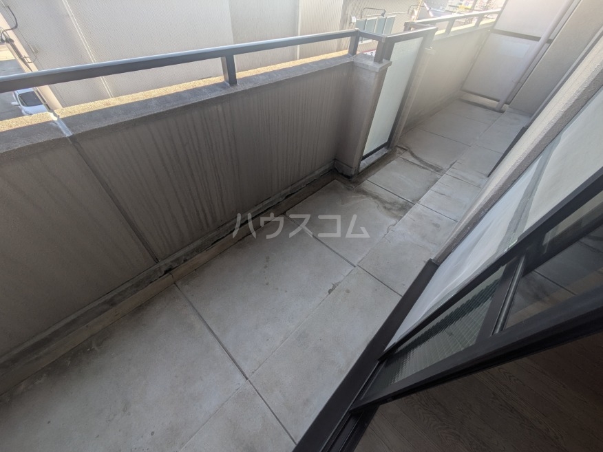 18/28 バルコニー