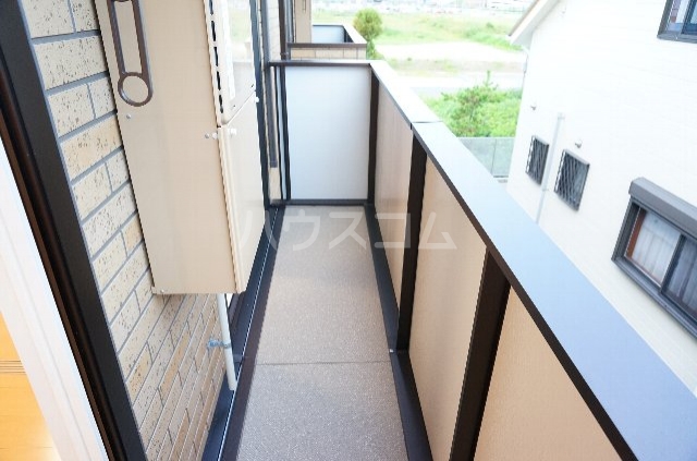 18/26 バルコニー