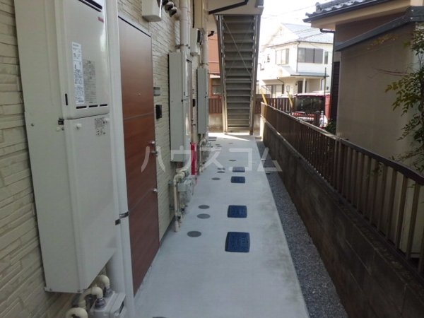 20/27 エントランス