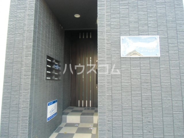 17/20 エントランス