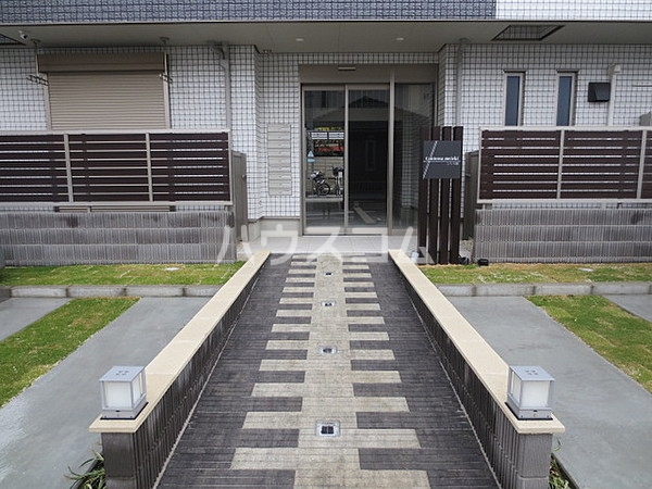 16/22 エントランス