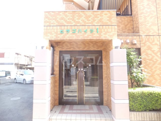 22/30 エントランス