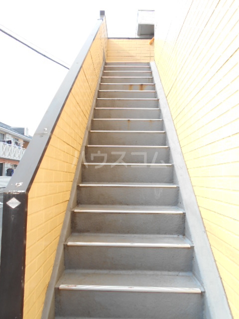 22/30 エントランス
