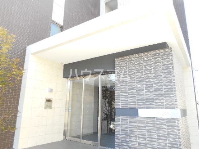 22/30 エントランス