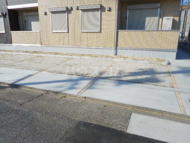 22/29 駐車場
