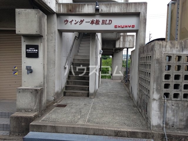 17/19 エントランス