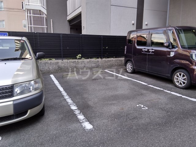 17/23 駐車場