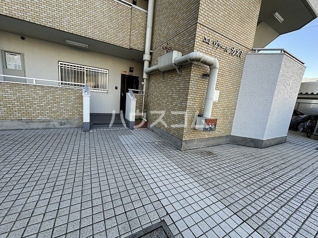 15/16 エントランス