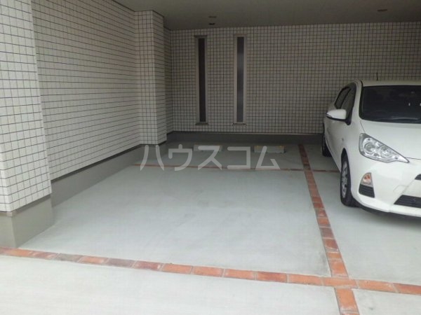 23/24 駐車場