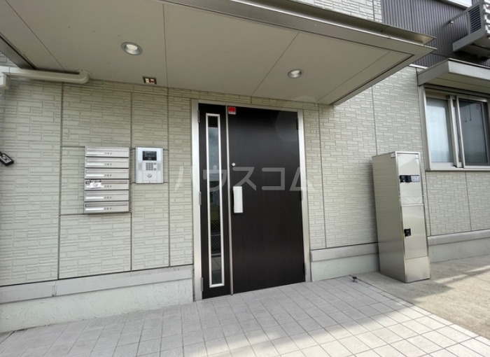 14/16 エントランス