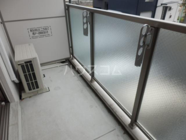 19/28 バルコニー