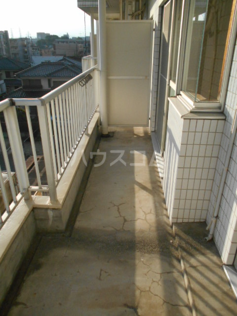 14/28 バルコニー