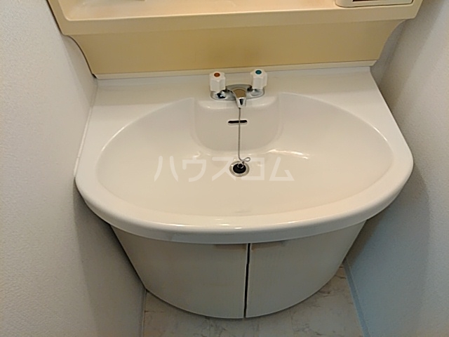 17/28 洗面