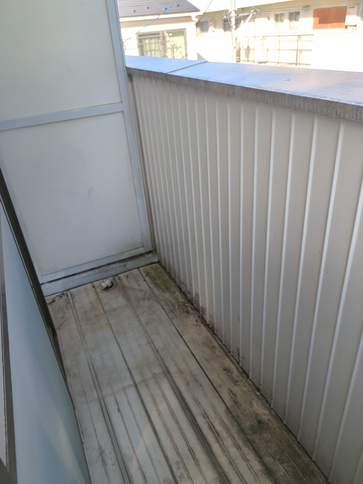 15/22 バルコニー