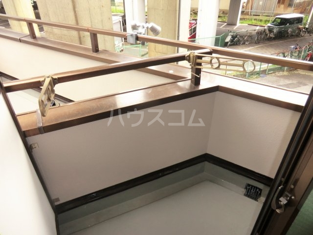 21/30 バルコニー