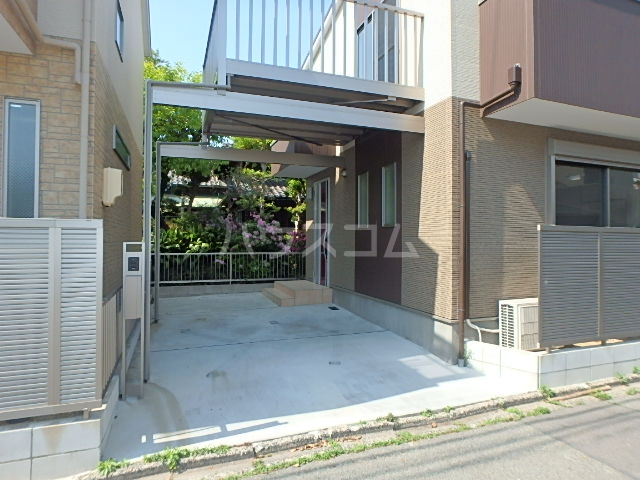 22/30 駐車場