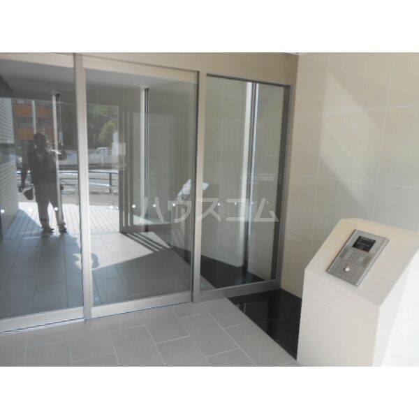 14/21 エントランス