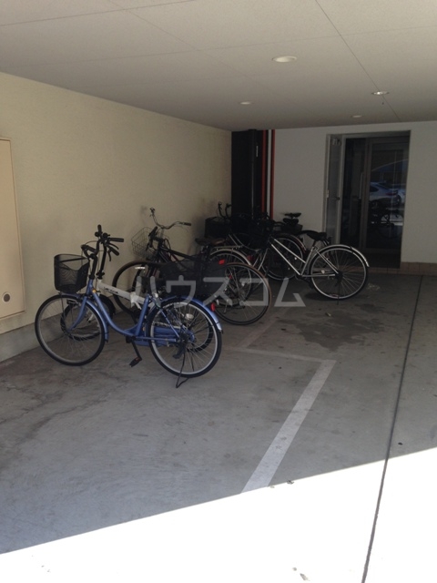 14/23 エントランス