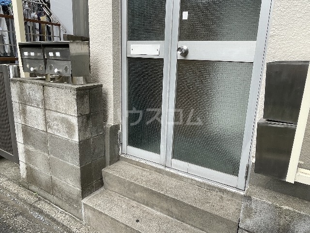 2/6 エントランス