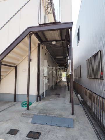 20/29 エントランス