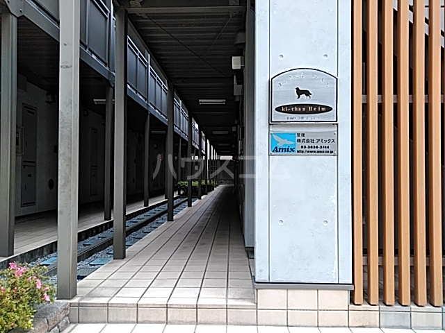 22/30 エントランス