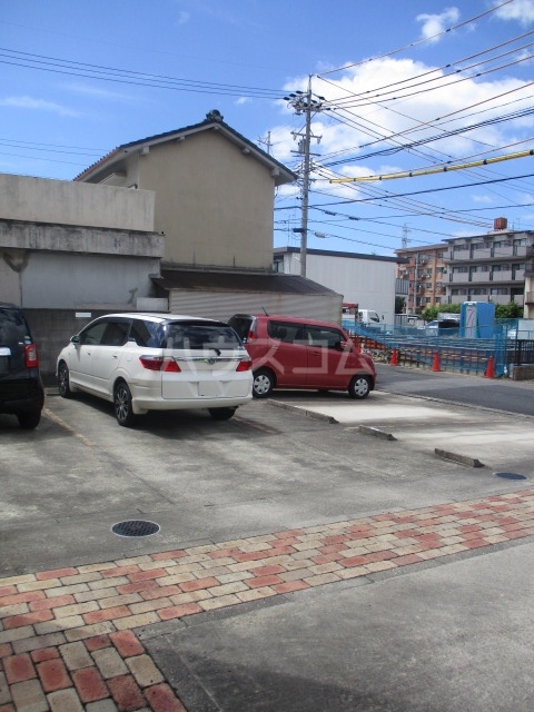 21/29 駐車場