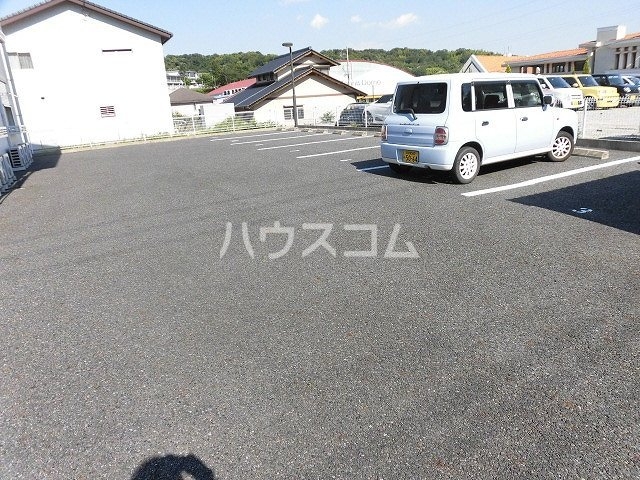 22/30 駐車場