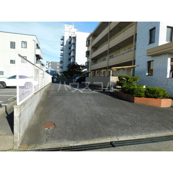 8/9 駐車場
