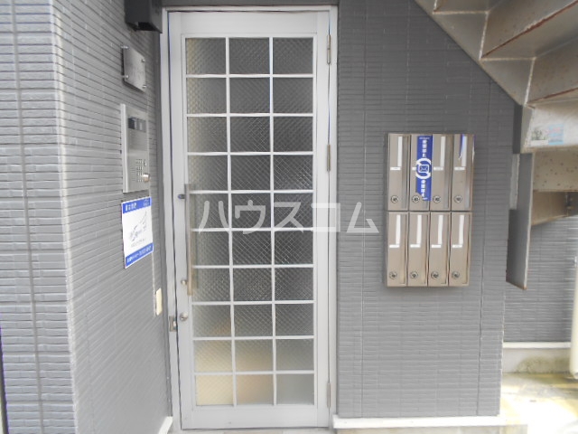 22/25 エントランス