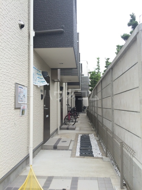 3/7 エントランス