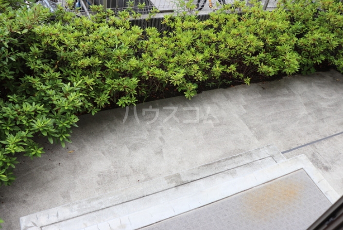 13/23 バルコニー