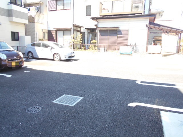 22/29 駐車場