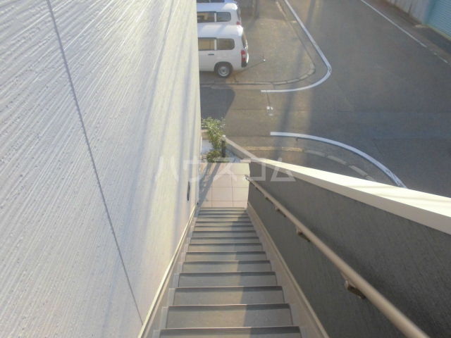 19/29 エントランス