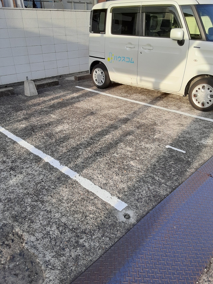17/25 駐車場