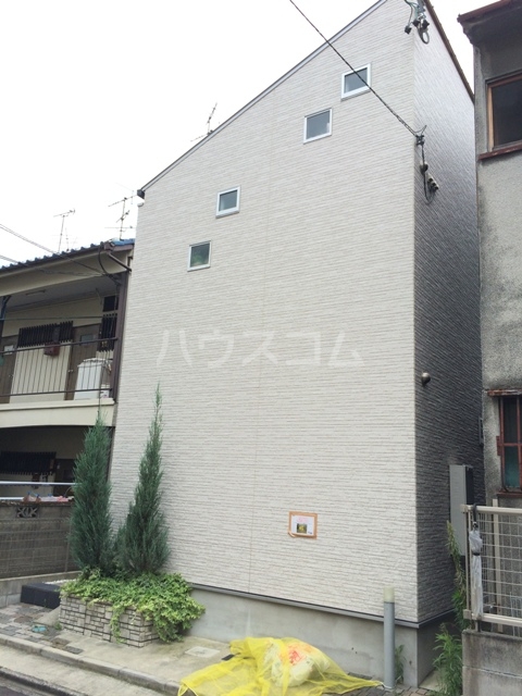 2/10 外観