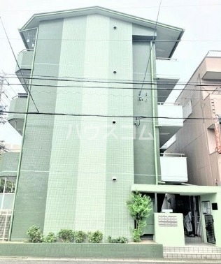 19/27 エントランス