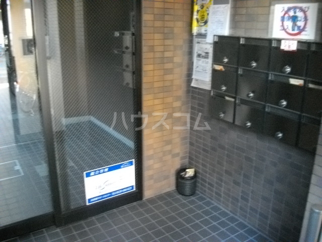 21/29 エントランス