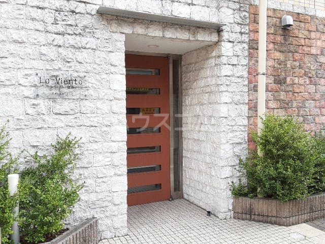 2/5 エントランス