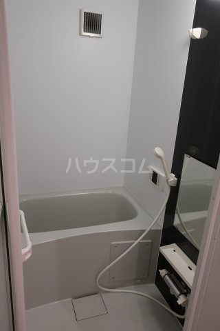 13/30 浴室
