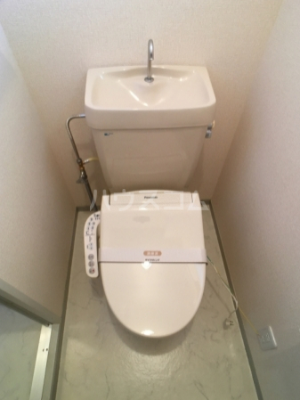 18/30 トイレ