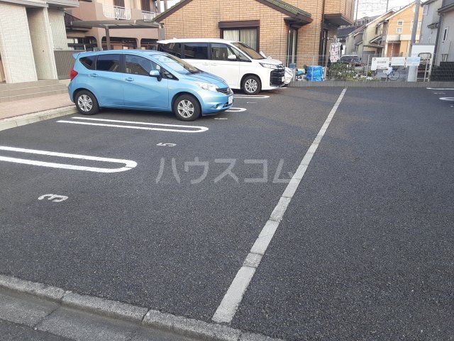 25/30 駐車場