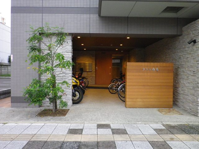 21/29 エントランス