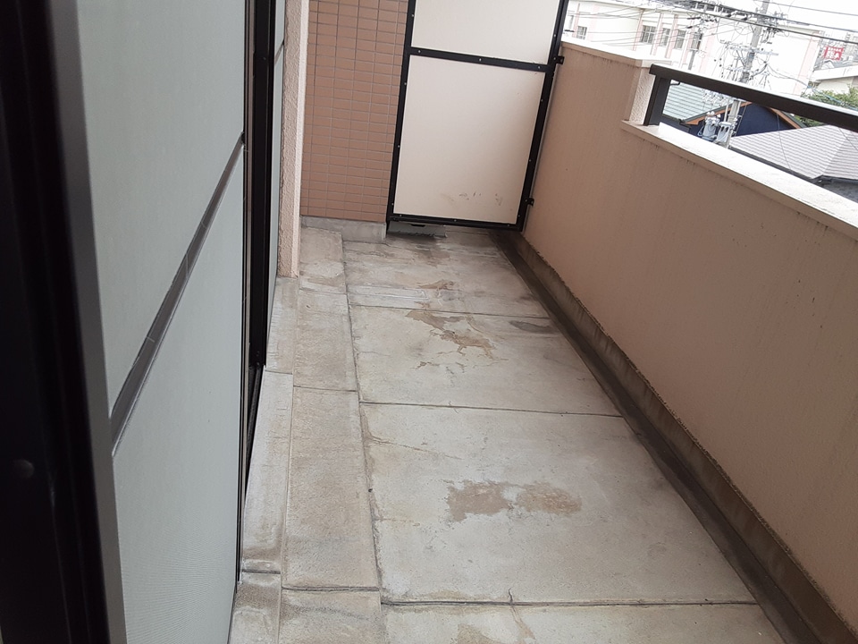 21/28 バルコニー