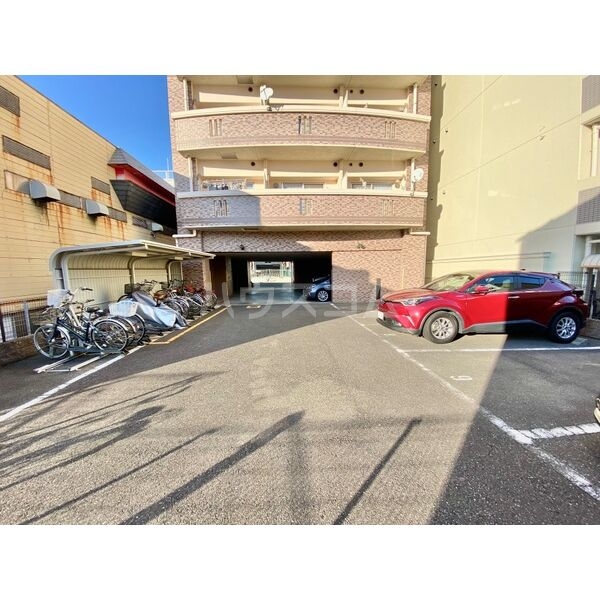 19/27 駐車場
