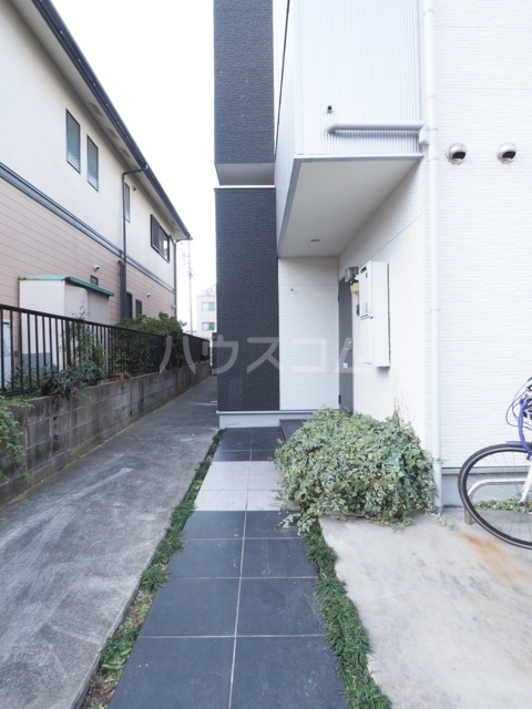 22/30 エントランス
