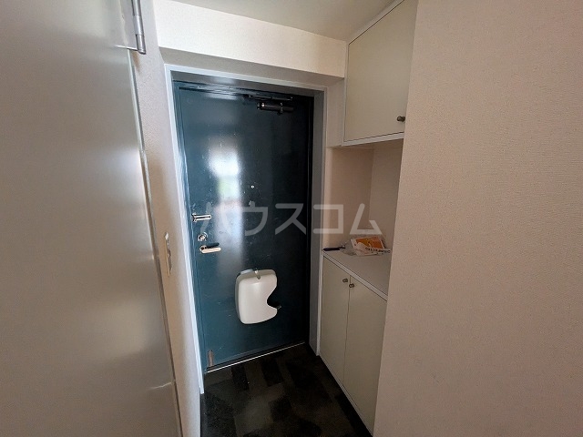 13/30 玄関