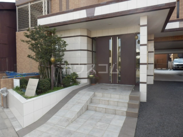 2/8 エントランス